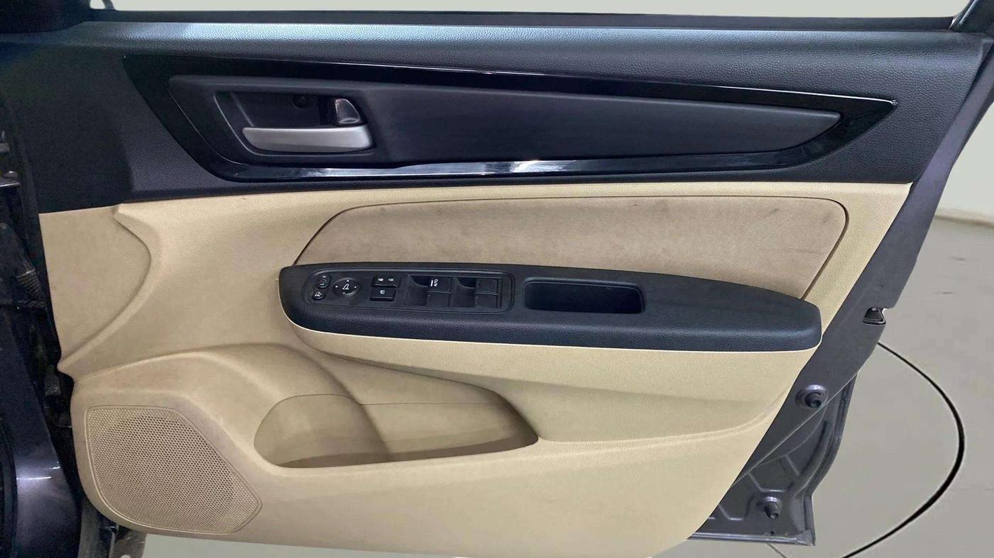 2019 Honda Amaze 1.2L I-VTEC VX CVT, Petrol, Automatic, 50,838 km, Driver Side Door Panels Control