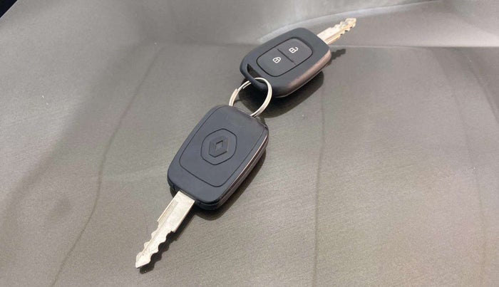 2016 Renault Kwid RXT 0.8, Petrol, Manual, 40,372 km, Key Close Up