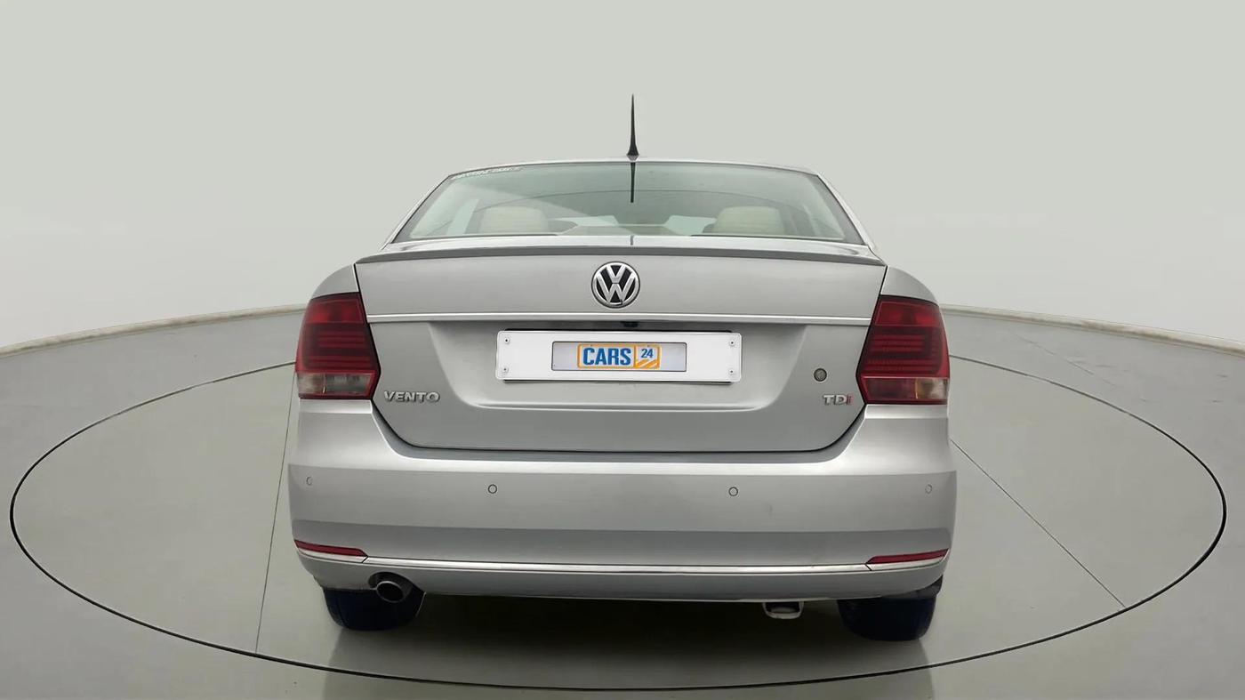 2019 Volkswagen Vento HIGHLINE PLUS 1.5 AT 16 ALLOY, Diesel, Automatic, 34,605 km, Back/Rear
