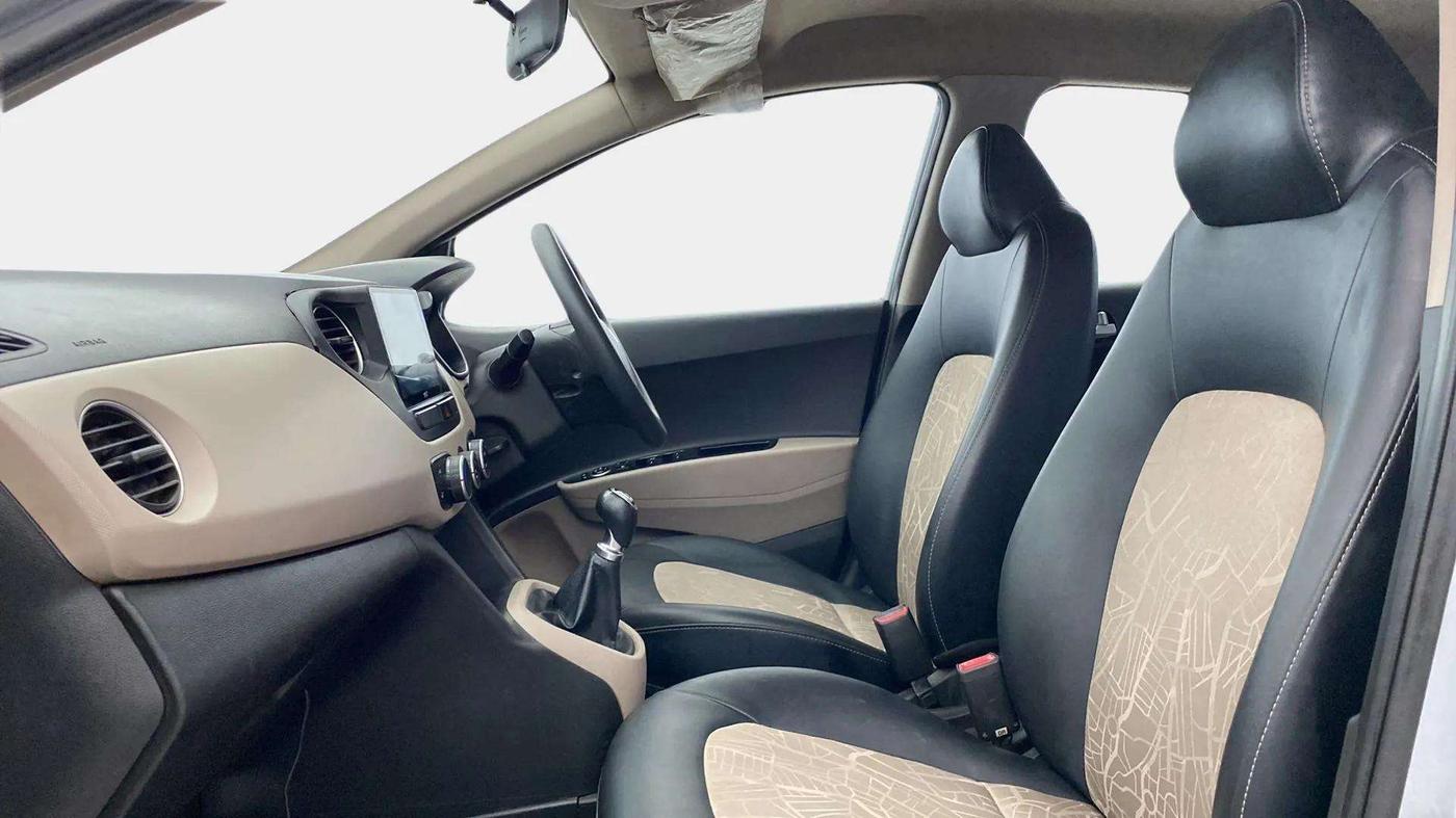2019 Hyundai Grand i10 SPORTZ 1.2 KAPPA VTVT, Petrol, Manual, 57,866 km, Right Side Front Door Cabin
