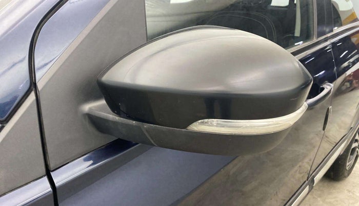 2022 Tata Tiago XT CNG, CNG, Manual, 10,494 km, Left rear-view mirror - Indicator light has minor damage