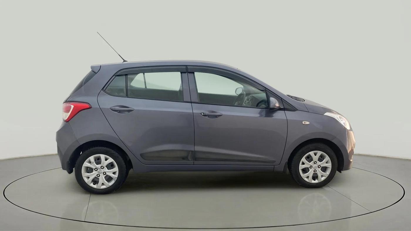 2016 Hyundai Grand i10 MAGNA 1.2 KAPPA VTVT, Petrol, Manual, 37,507 km, Right Side
