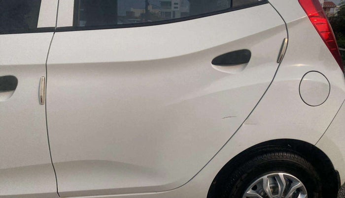 2016 Hyundai Eon ERA PLUS (O), Petrol, Manual, 38,131 km, Rear left door - Slight discoloration