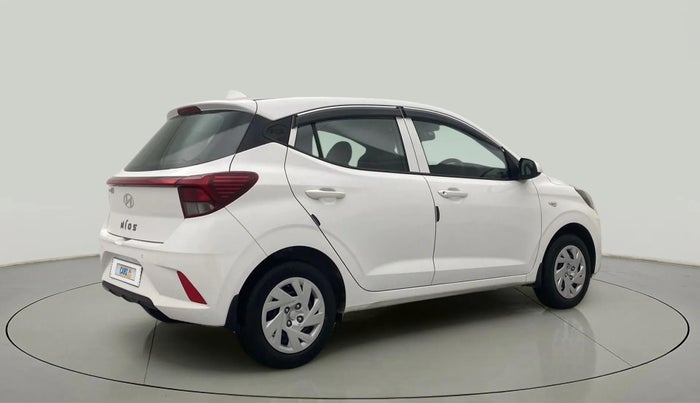 2023 Hyundai GRAND I10 NIOS MAGNA 1.2 KAPPA VTVT, Petrol, Manual, 3,812 km, Right Back Diagonal