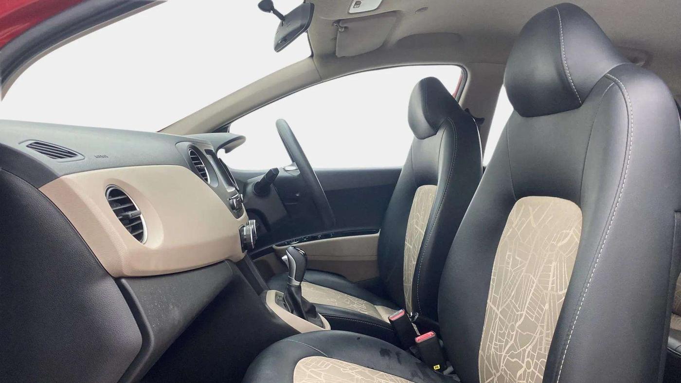 2019 Hyundai Grand i10 SPORTZ AT 1.2 KAPPA VTVT, Petrol, Automatic, 16,155 km, Right Side Front Door Cabin