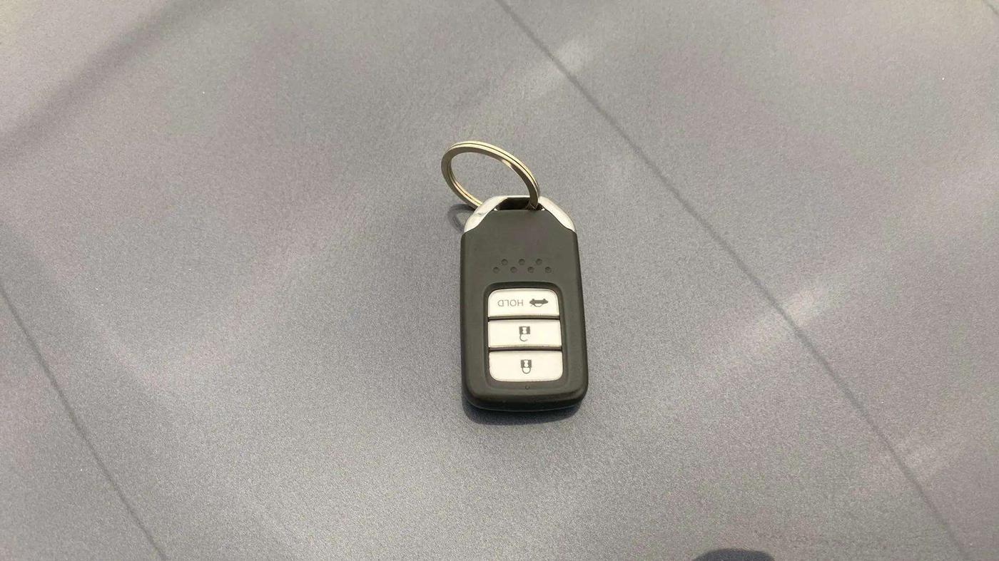 2023 Honda Amaze 1.2L I-VTEC VX, Petrol, Manual, 26,295 km, Key Close Up
