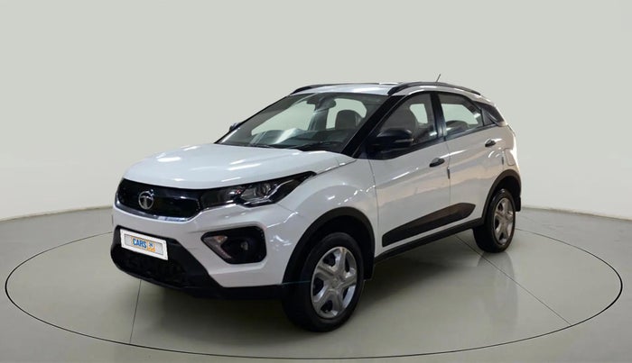 2022 Tata NEXON XM SUNROOF PETROL, Petrol, Manual, 21,932 km, Left Front Diagonal