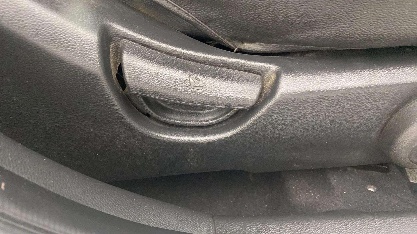 2016 Hyundai Grand i10 ASTA (O) AT 1.2 KAPPA VTVT, Petrol, Automatic, 50,928 km, Driver Side Adjustment Panel