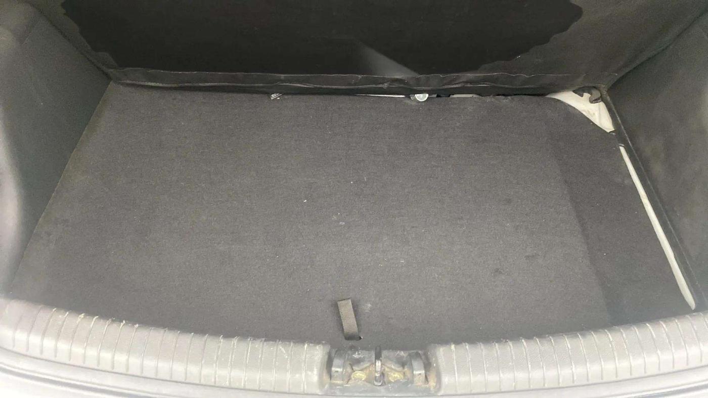 2016 Hyundai Grand i10 ASTA (O) AT 1.2 KAPPA VTVT, Petrol, Automatic, 50,928 km, Boot Inside
