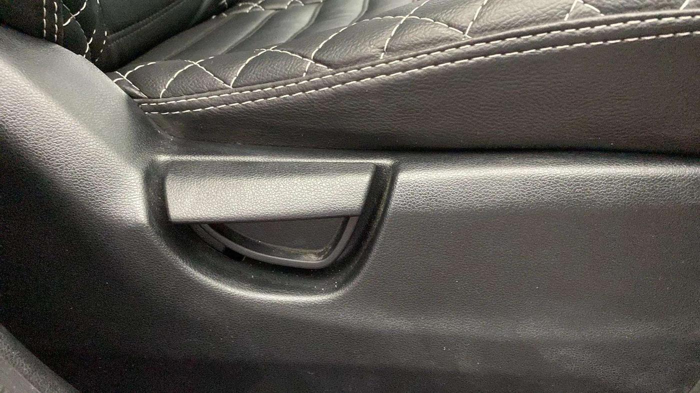 2019 Hyundai NEW SANTRO SPORTZ MT, Petrol, Manual, 49,211 km, Driver Side Adjustment Panel
