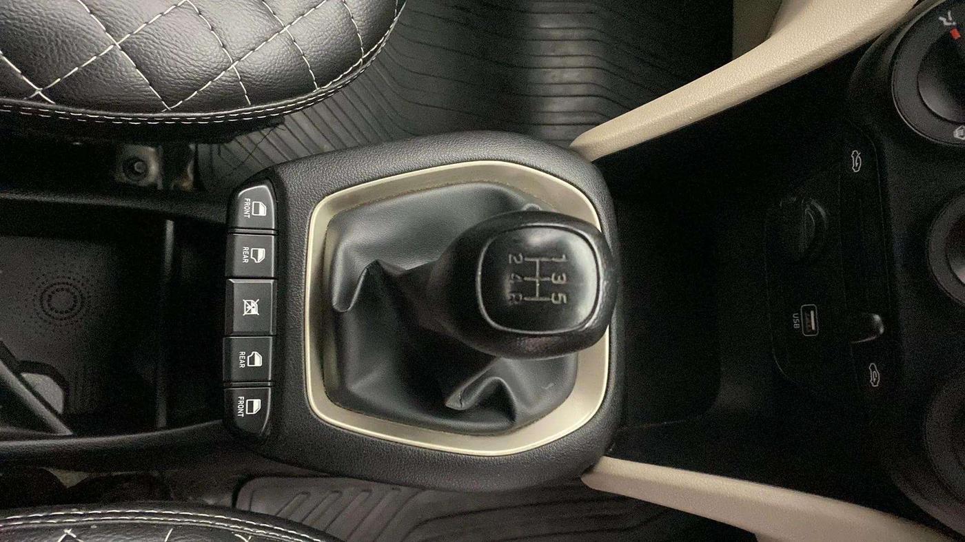2019 Hyundai NEW SANTRO SPORTZ MT, Petrol, Manual, 49,211 km, Gear Lever