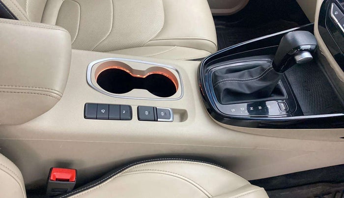 2021 MG HECTOR SHARP 1.5 PETROL CVT, Petrol, Automatic, 17,195 km, Gear Lever