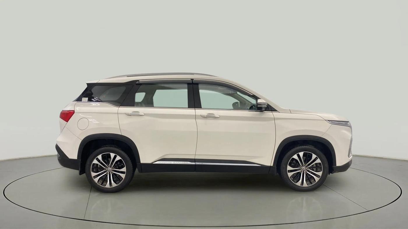 2021 MG HECTOR SHARP 1.5 PETROL CVT, Petrol, Automatic, 17,195 km, Right Side View