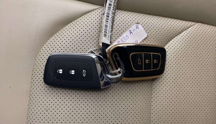 2021 MG HECTOR SHARP 1.5 PETROL CVT, Petrol, Automatic, 17,195 km, Key Close Up