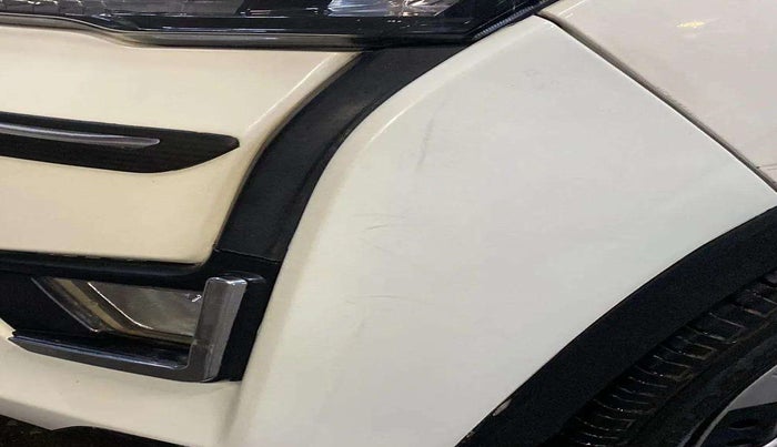 2021 Mahindra XUV300 W6 1.2 PETROL, Petrol, Manual, 23,760 km, Front bumper - Minor scratches