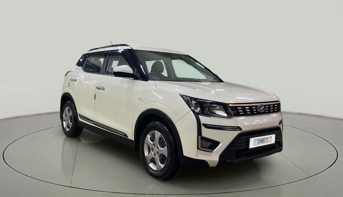 2021 Mahindra XUV300 W6 1.2 PETROL, Petrol, Manual, 23,760 km, SRP