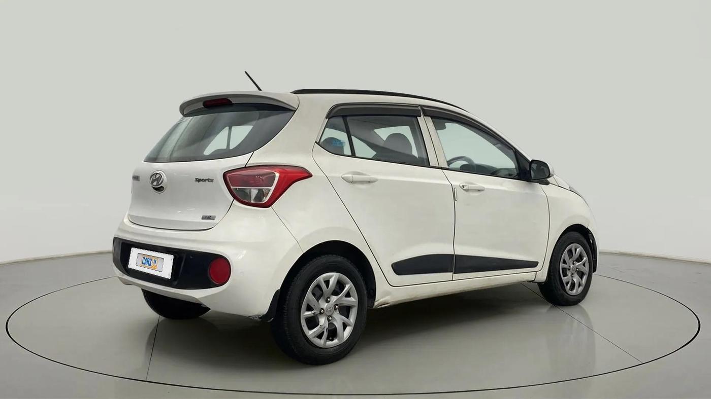 2019 Hyundai Grand i10 SPORTZ 1.2 KAPPA VTVT, CNG, Manual, 49,980 km, Right Back Diagonal