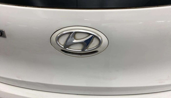 2019 Hyundai Grand i10 SPORTZ 1.2 KAPPA VTVT, CNG, Manual, 49,321 km, Dicky (Boot door) - Slightly dented