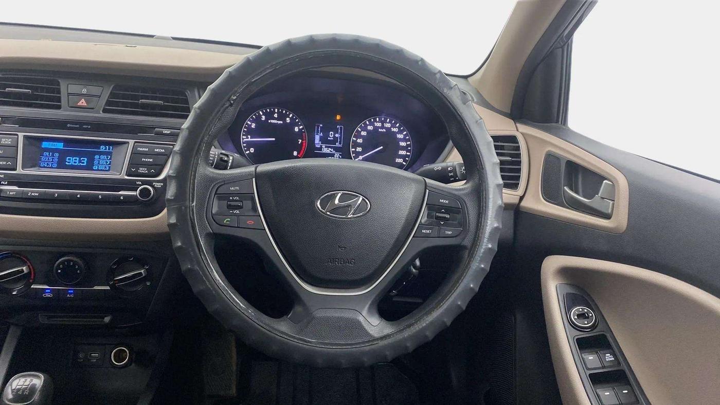 2016 Hyundai Elite i20 MAGNA 1.2, Petrol, Manual, 40,282 km, Steering Wheel Close Up