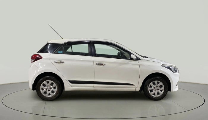2016 Hyundai Elite i20 SPORTZ 1.2, Petrol, Manual, 50,060 km, Right Side View