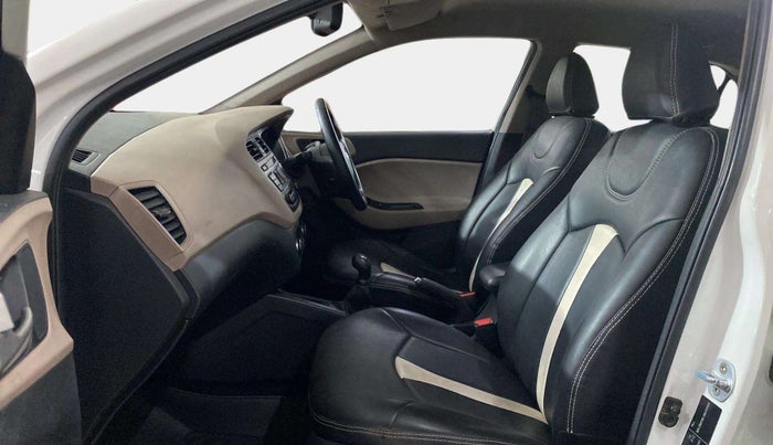 2016 Hyundai Elite i20 SPORTZ 1.2, Petrol, Manual, 50,060 km, Right Side Front Door Cabin