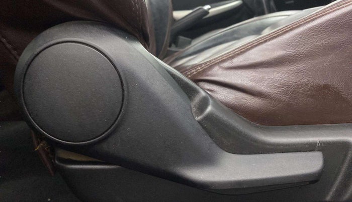 2017 Maruti Baleno DELTA PETROL 1.2, Petrol, Manual, 65,790 km, Driver Side Adjustment Panel