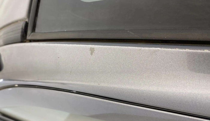 2013 Maruti Wagon R 1.0 LXI CNG, CNG, Manual, 98,981 km, Right A pillar - Paint is slightly faded