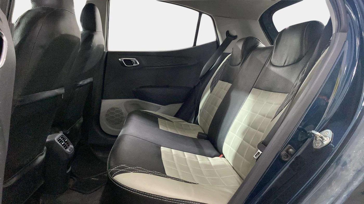 2021 Hyundai GRAND I10 NIOS SPORTZ AMT 1.2 KAPPA VTVT, Petrol, Automatic, 20,485 km, Right Side Rear Door Cabin