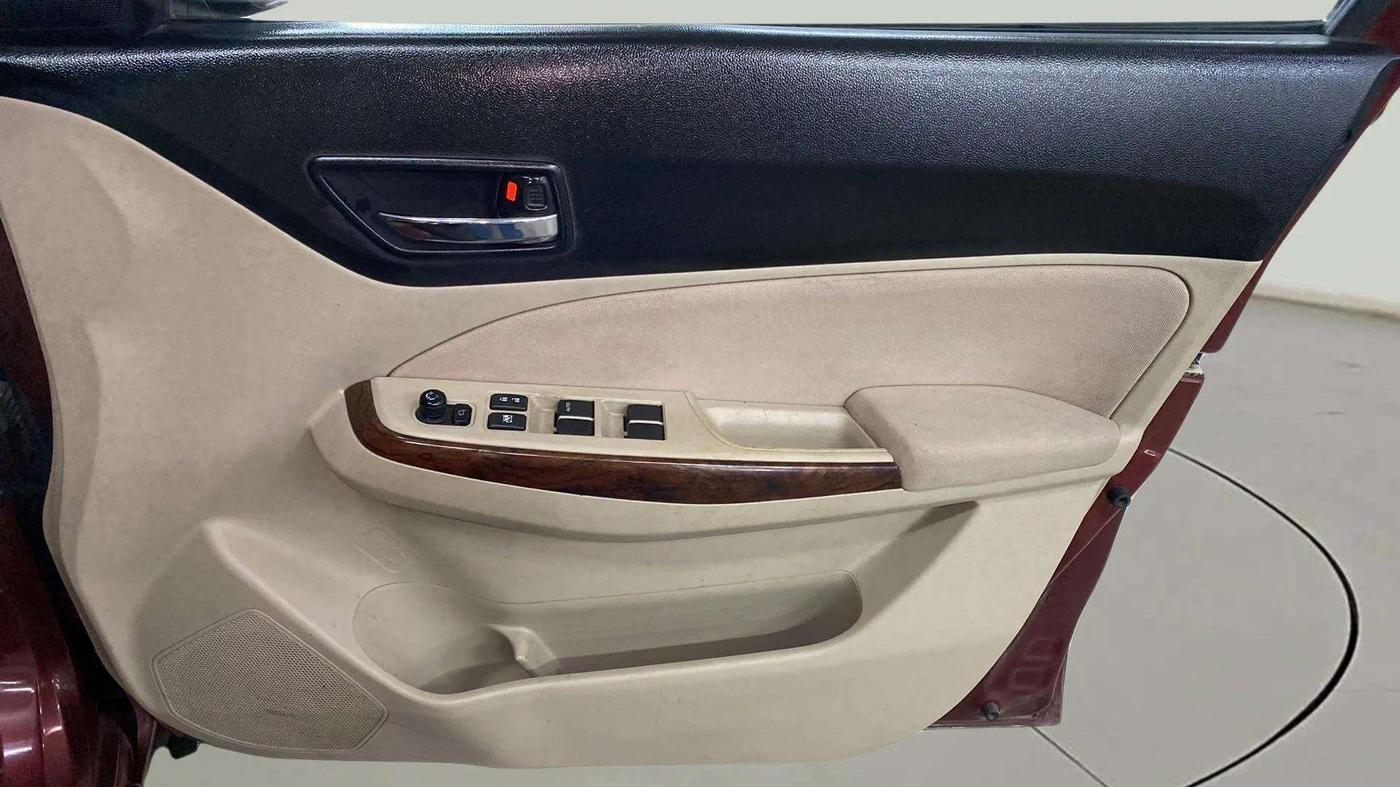 2018 Maruti Dzire ZXI PLUS AMT, Petrol, Automatic, 56,242 km, Driver Side Door Panels Control