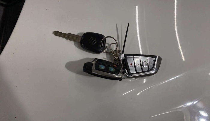 2015 Maruti Alto 800 LXI, Petrol, Manual, 25,640 km, Key Close Up