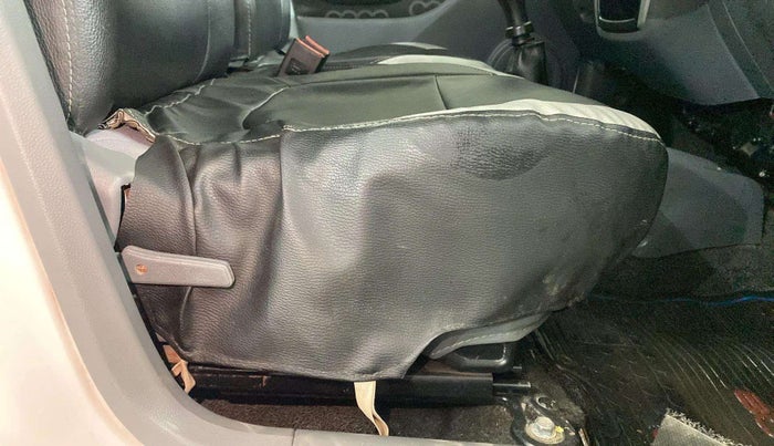 2015 Maruti Alto 800 LXI, Petrol, Manual, 25,640 km, Driver Side Adjustment Panel