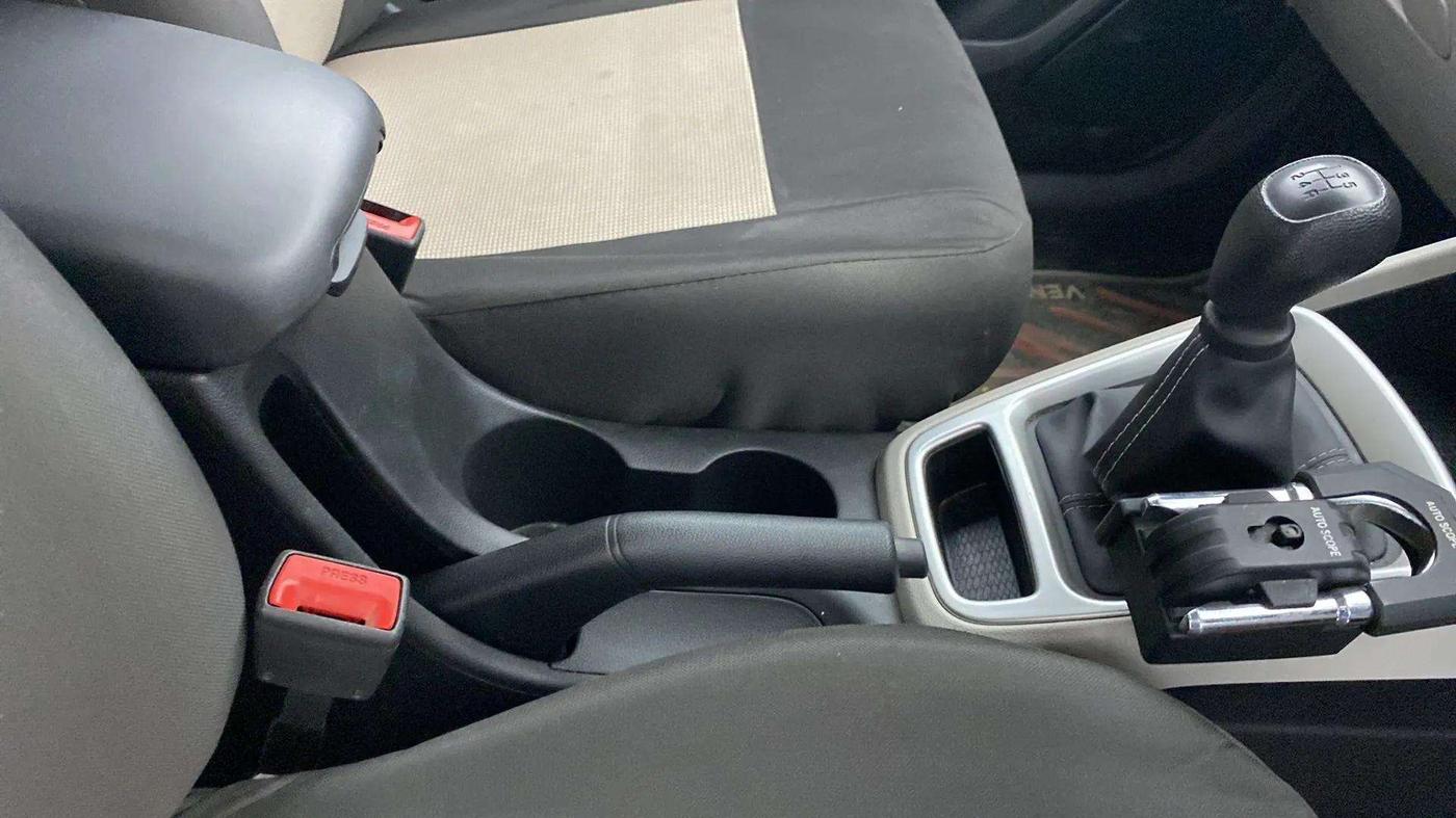 2022 Hyundai VENUE S(O) 1.2, Petrol, Manual, 14,186 km, Gear Lever