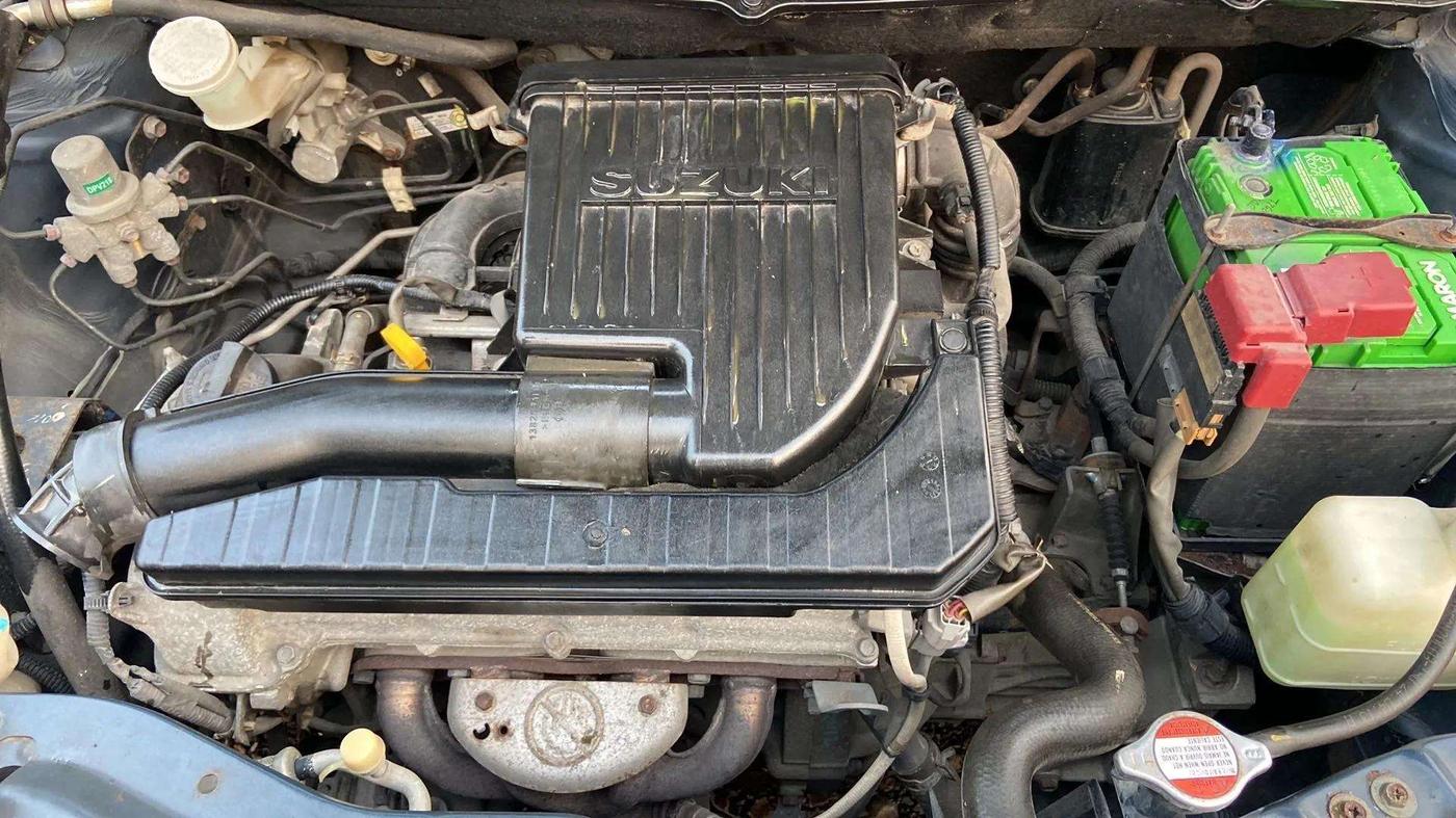 2013 Maruti Swift VXI, Petrol, Manual, 57,667 km, Open Bonet