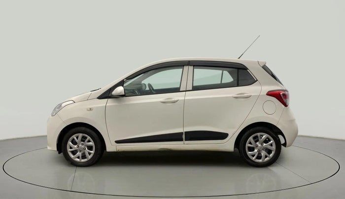 2017 Hyundai Grand i10 SPORTZ 1.2 KAPPA VTVT, CNG, Manual, 79,598 km, Left Side