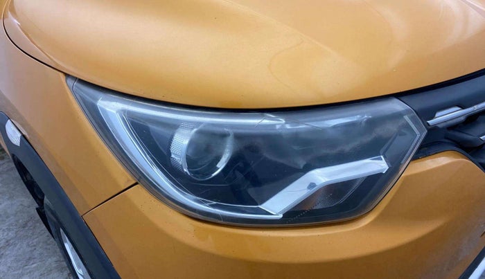 2019 Renault TRIBER RXT, Petrol, Manual, 65,597 km, Right headlight - Minor scratches