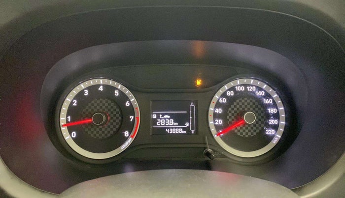 2022 Hyundai GRAND I10 NIOS MAGNA CORPORATE EDITION 1.2 KAPPA VTVT, Petrol, Manual, 43,986 km, Odometer Image
