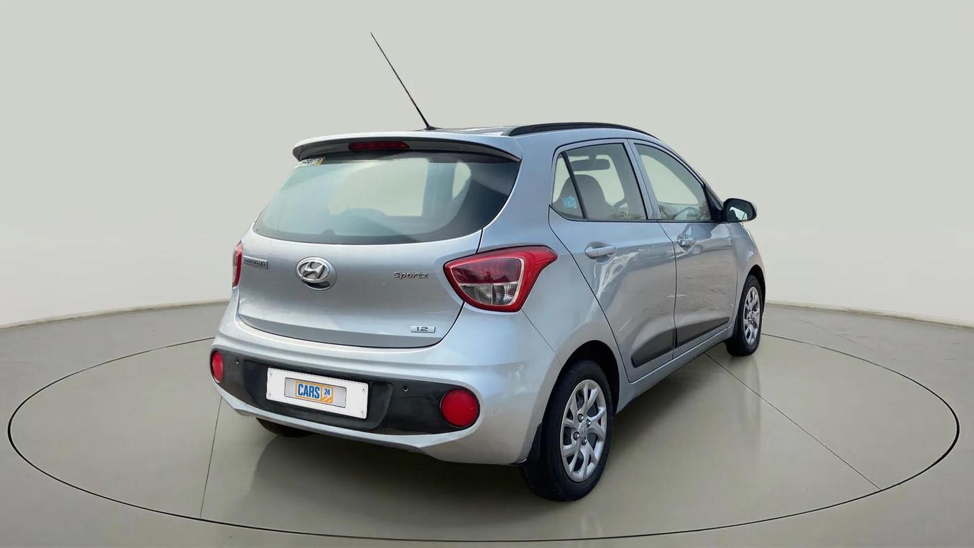 2019 Hyundai Grand i10 SPORTZ 1.2 KAPPA VTVT, CNG, Manual, 83,792 km, Right Back Diagonal