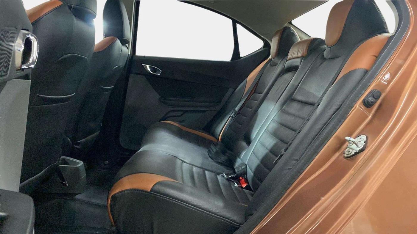 2017 Tata TIGOR XZ (O) PETROL, Petrol, Manual, 37,023 km, Right Side Rear Door Cabin