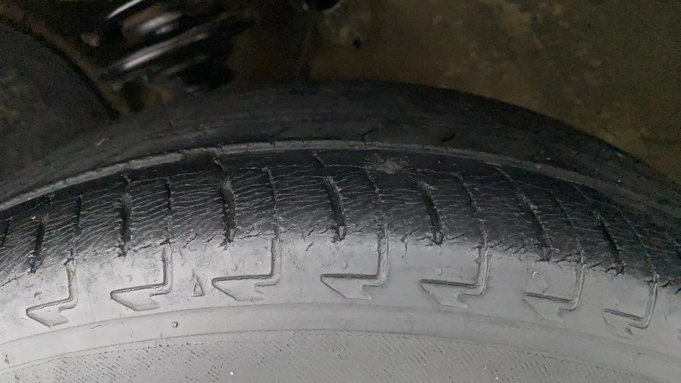 2017 Maruti IGNIS ZETA 1.3, Diesel, Manual, 59,594 km, Left Front Tyre Tread