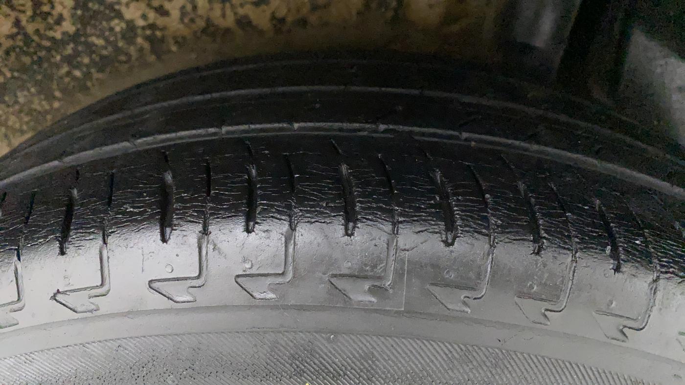 2017 Maruti IGNIS ZETA 1.3, Diesel, Manual, 59,594 km, Left Rear Tyre Tread