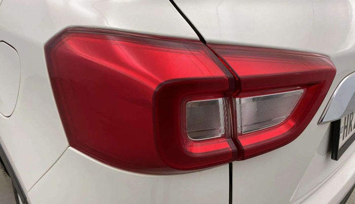 2021 Maruti Vitara Brezza LXI, Petrol, Manual, 59,612 km, Left tail light - Minor scratches