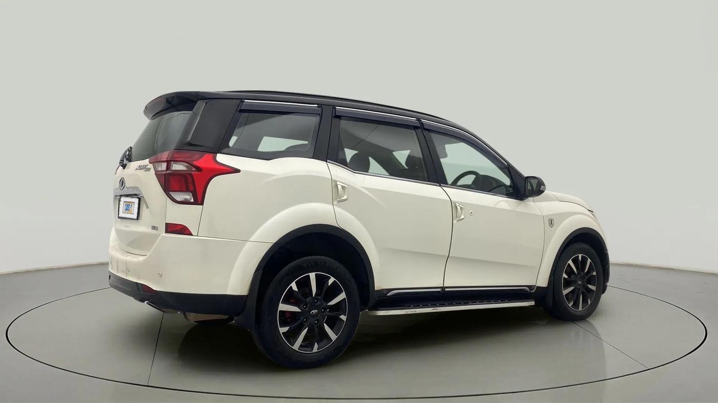 2018 Mahindra XUV500 W11(O), Diesel, Manual, 77,839 km, Right Back Diagonal