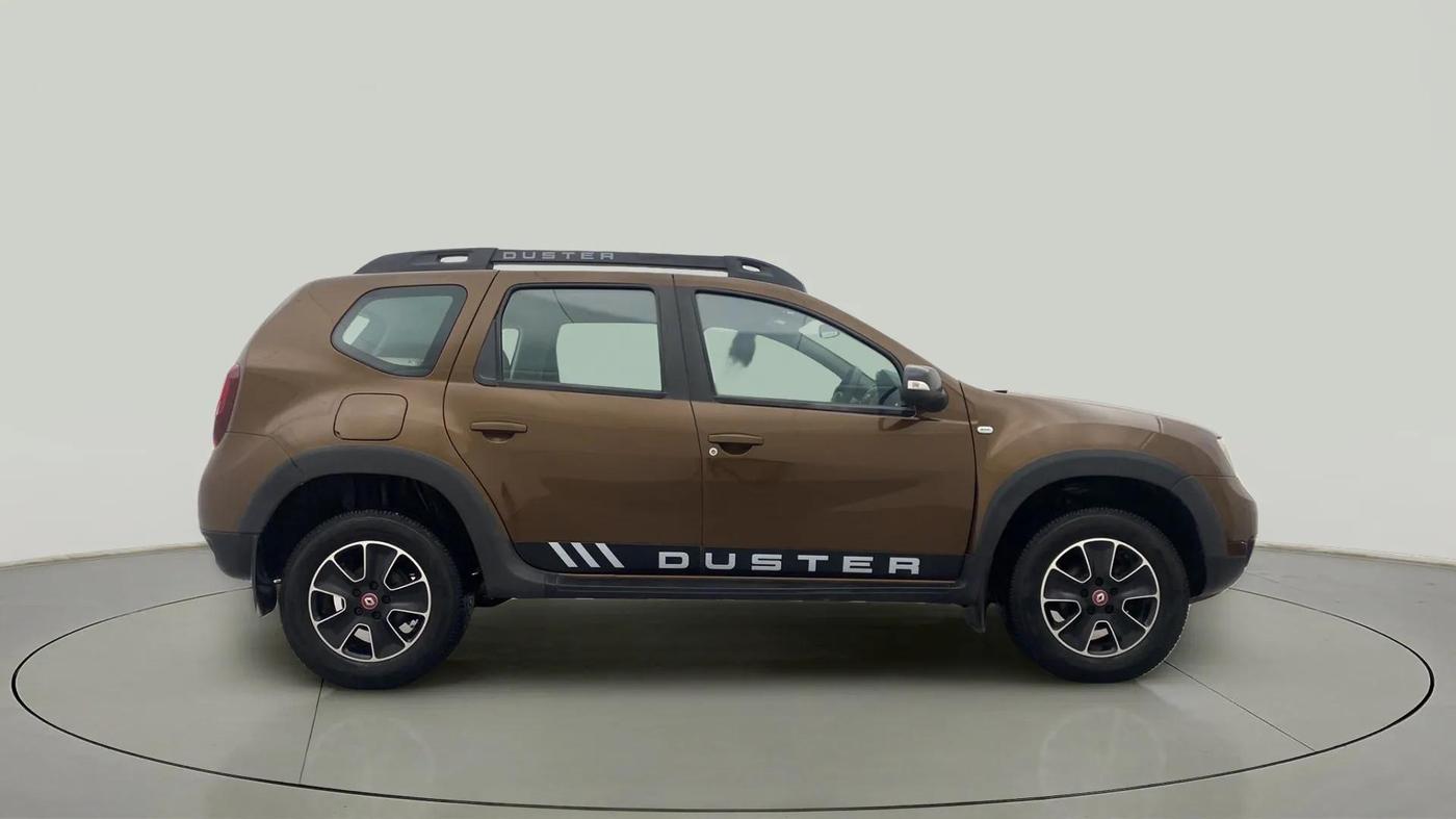 2017 Renault Duster RXS CVT, Petrol, Automatic, 37,441 km, Right Side View