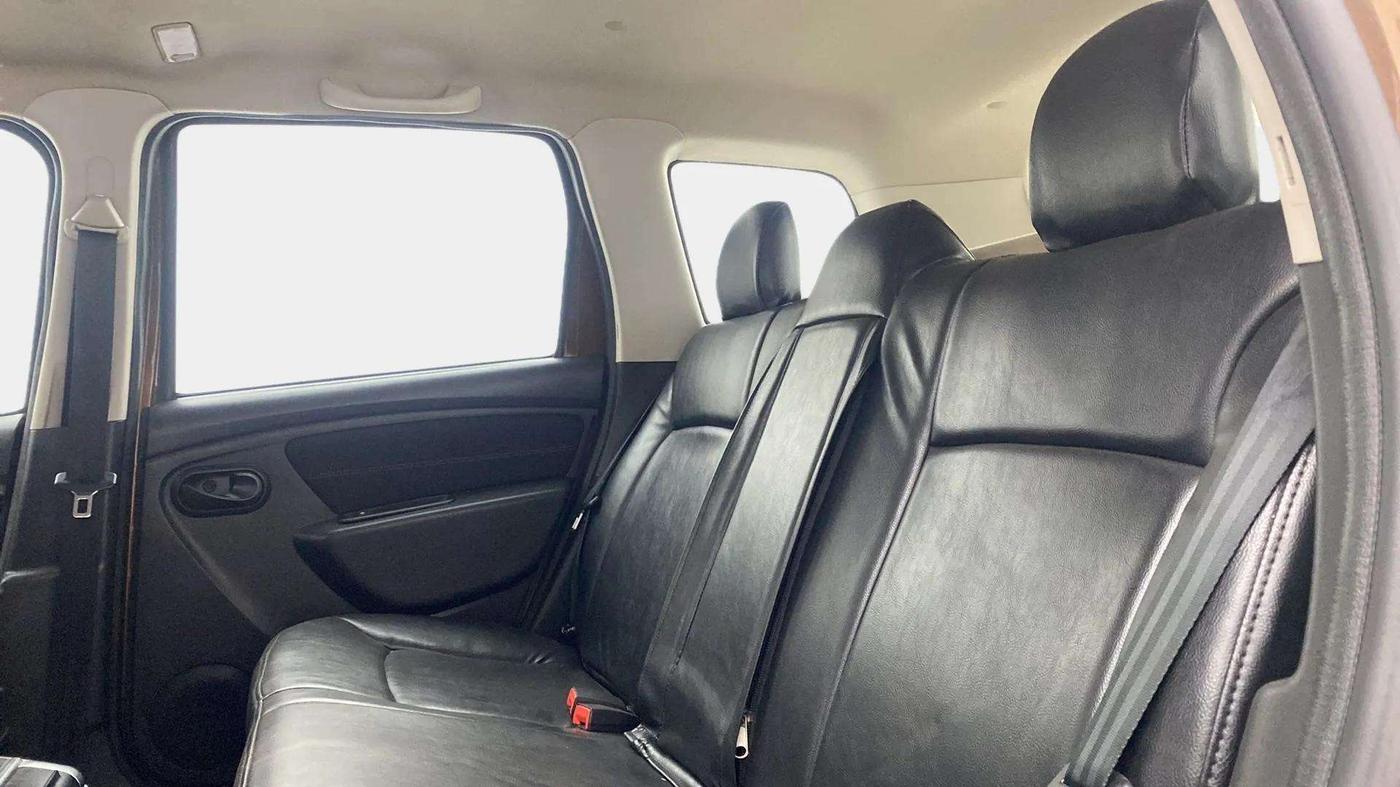 2017 Renault Duster RXS CVT, Petrol, Automatic, 37,441 km, Right Side Rear Door Cabin
