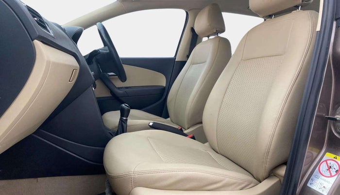 2016 Volkswagen Polo HIGHLINE1.2L, Petrol, Manual, 79,667 km, Right Side Front Door Cabin
