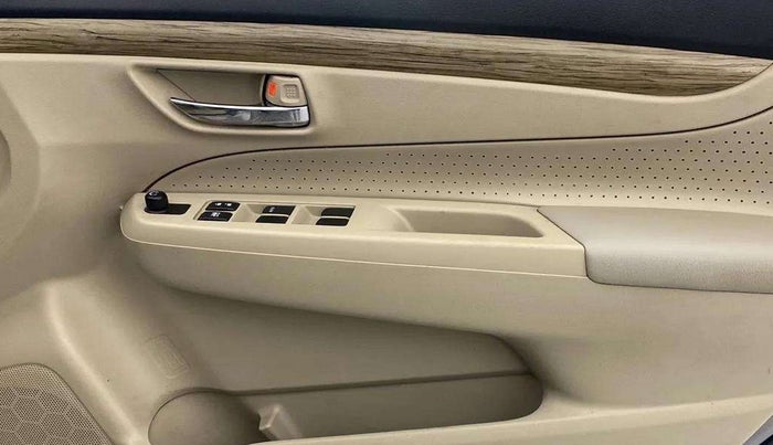 2019 Maruti Ciaz DELTA 1.5 SHVS MT PETROL, Petrol, Manual, 53,345 km, Driver Side Door Panels Control
