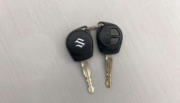2019 Maruti Ciaz DELTA 1.5 SHVS MT PETROL, Petrol, Manual, 53,345 km, Key Close Up