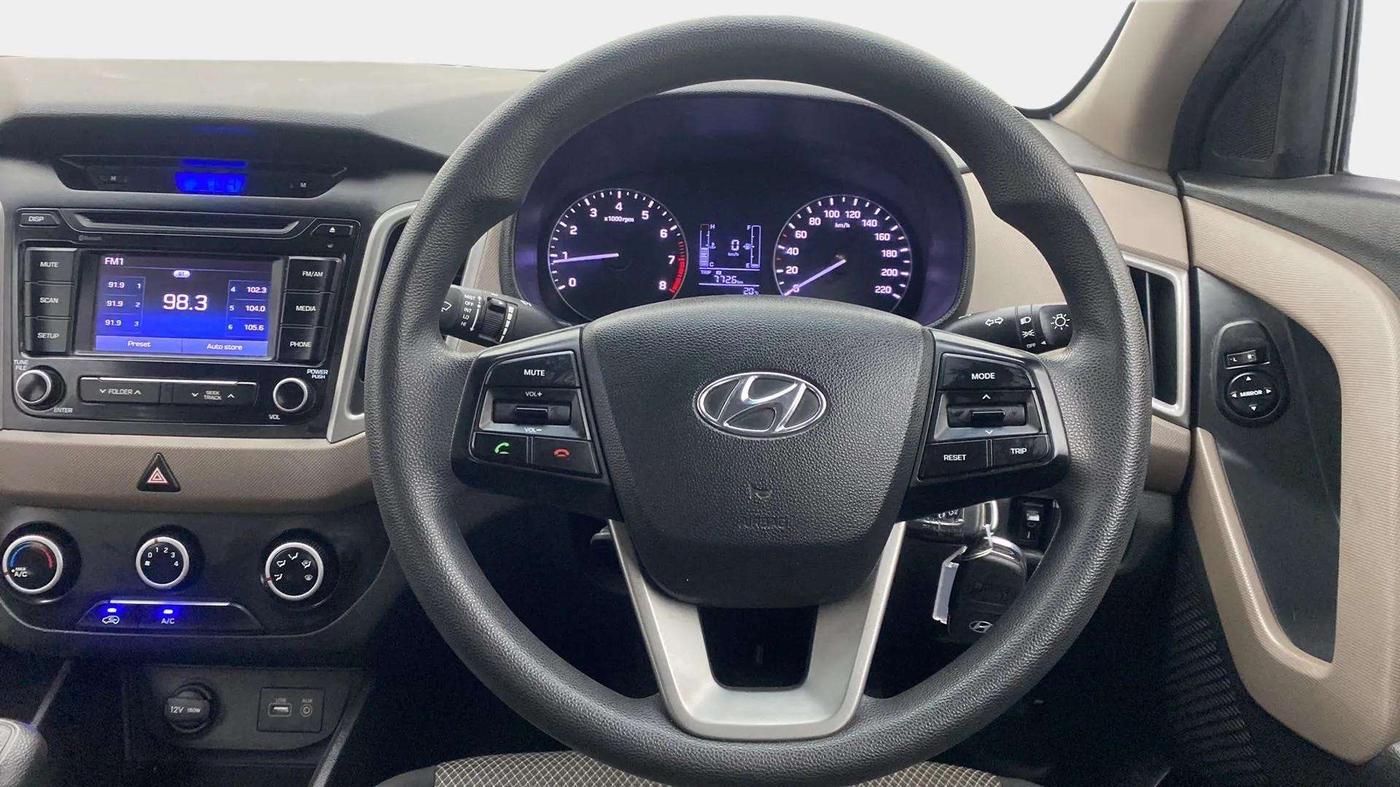 2016 Hyundai Creta E PLUS 1.6 PETROL, Petrol, Manual, 54,619 km, Steering Wheel Close Up