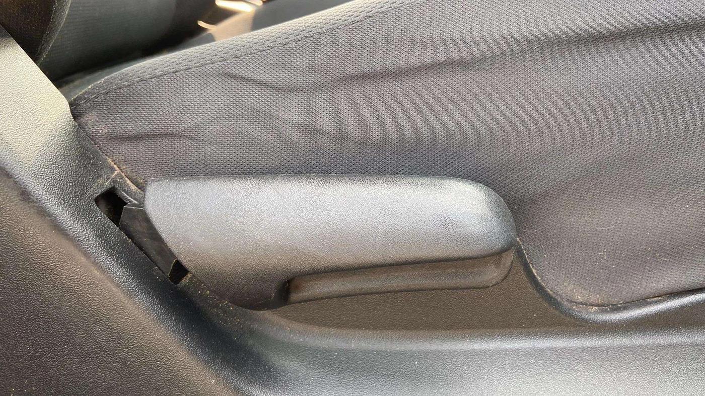 2016 Maruti Vitara Brezza VDI, Diesel, Manual, 65,747 km, Driver Side Adjustment Panel