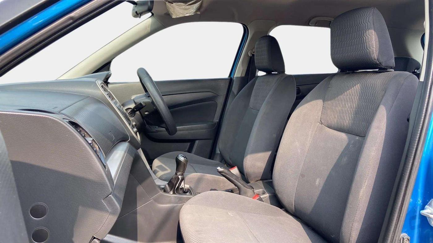 2016 Maruti Vitara Brezza VDI, Diesel, Manual, 65,747 km, Right Side Front Door Cabin